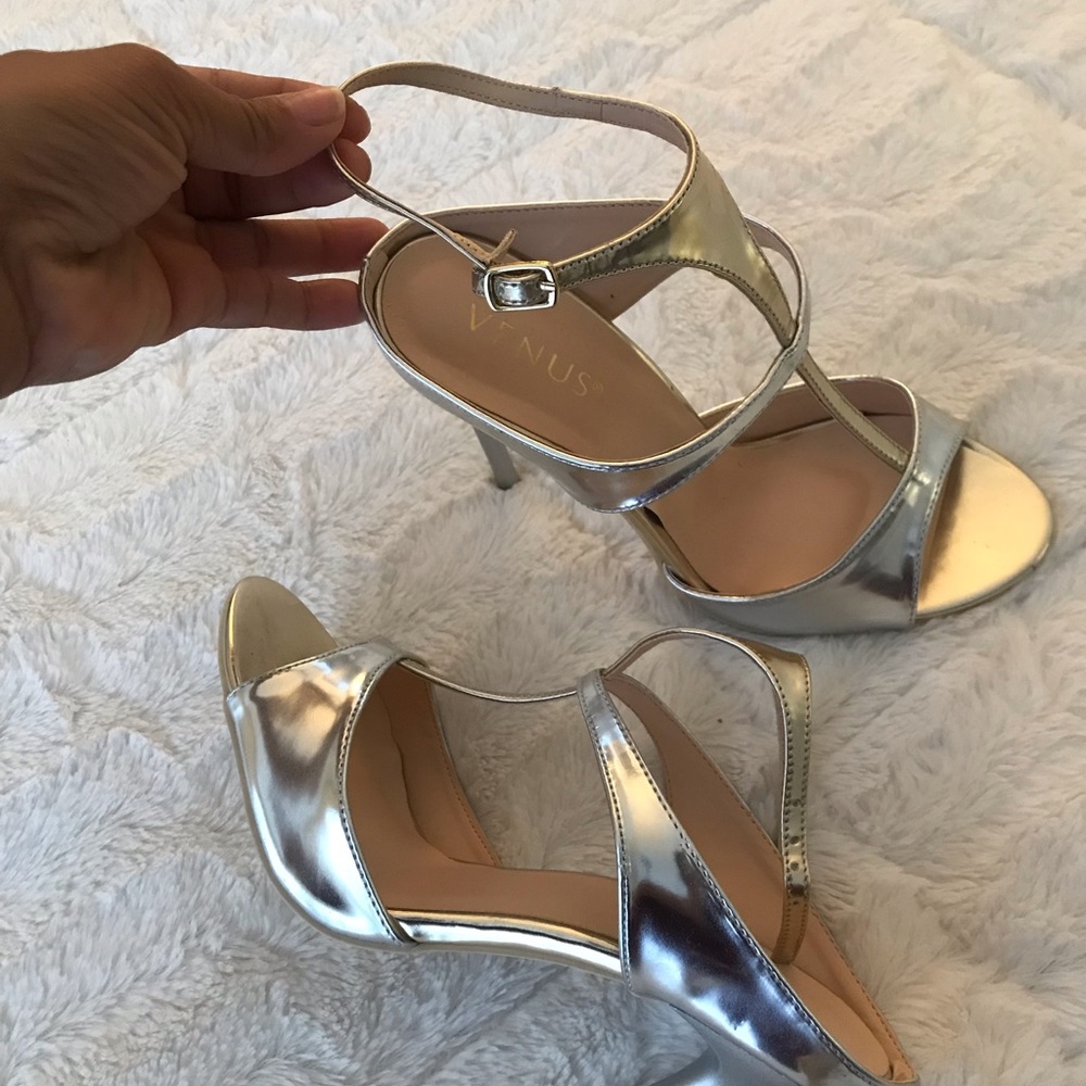 Shoes - Picture 2 of 3